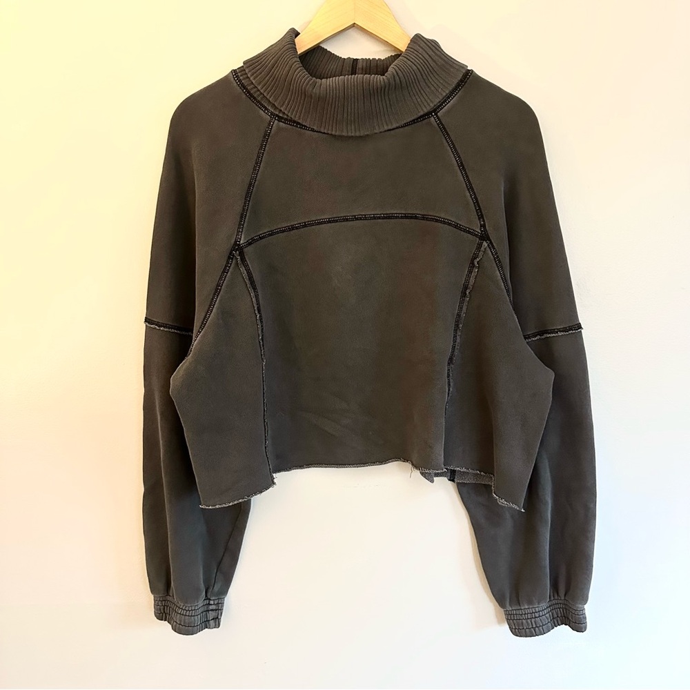 Aerie Charcoal Top